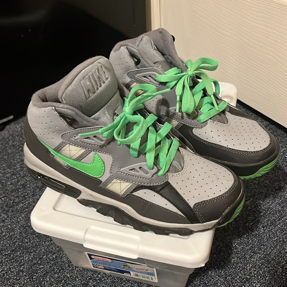 NIKE Air trainer SC Stadium Dark and Light grey & poison Green Size 6.5Y (GS) - Picture 2 of 12